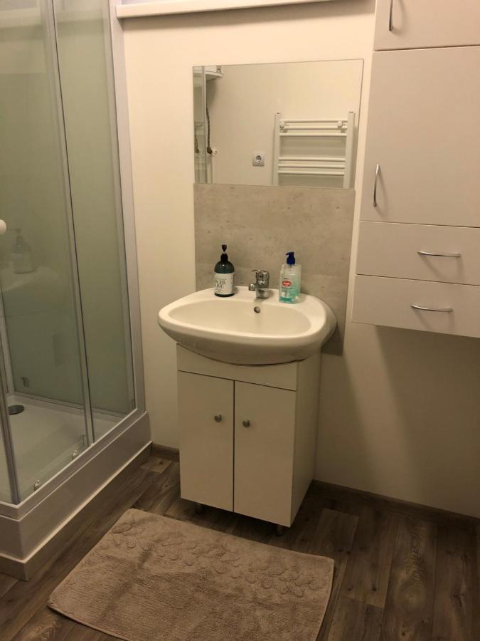 Karman Apartman - 2 Bedroom Entire Flat In The Center Jászberény Esterno foto